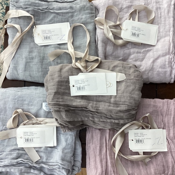Bella Notte Linen Whisper Bed Scarf Runner - Picture 1 of 11